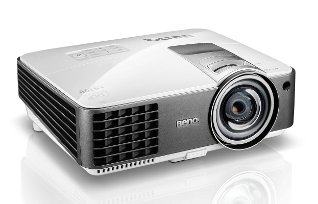 Máy chiếu gần 3D BenQ MX819ST