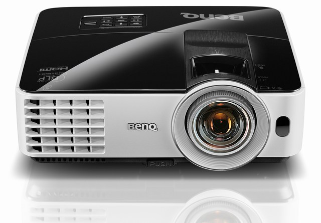 Máy chiếu gần BenQ MX631ST